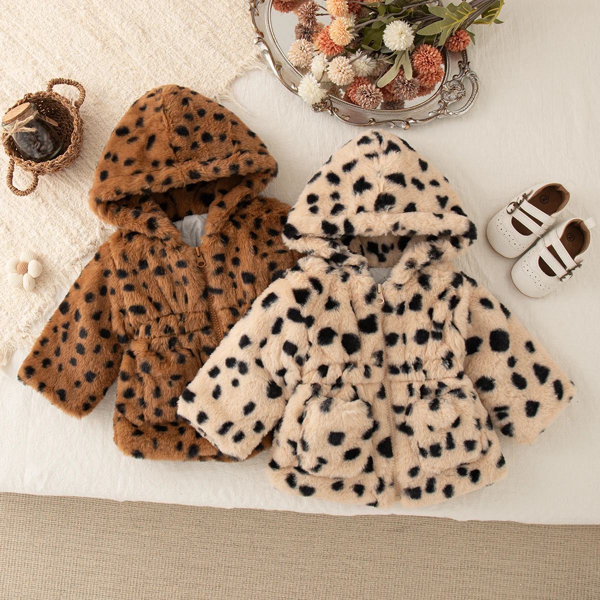 

Одежда для малышей, зимняя теплая замша с принтом для девочек, верхняя одежда для маленьких девочек, милое повседневное пальто с капюшоном для девочек