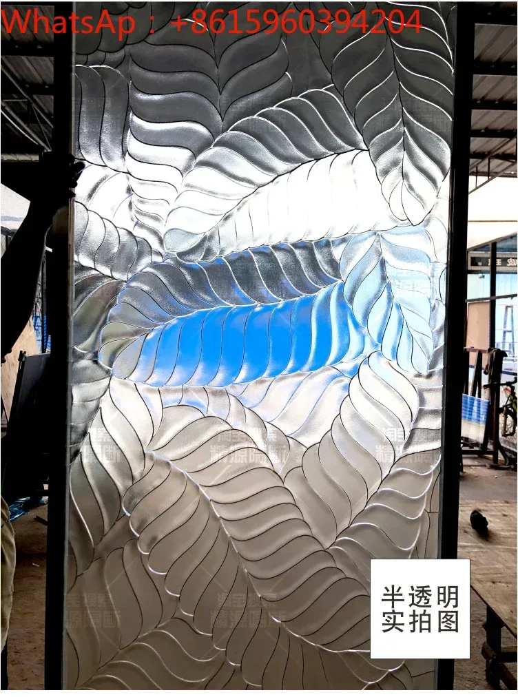 Custom European transparent and toughened carved art glass screen to cut off household porch partition wall