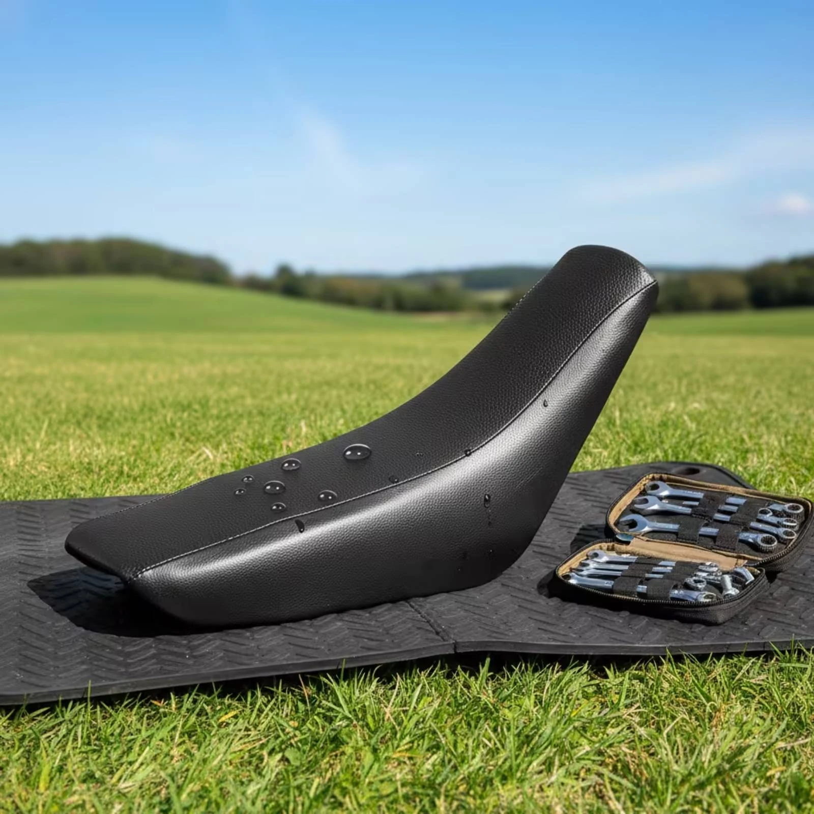 Dirt Bike Seat Tapered Motorcycle Seat with Textured Surface Motorcycle Saddle Molded Nonslip for Riders, off-Road Motorcycles
