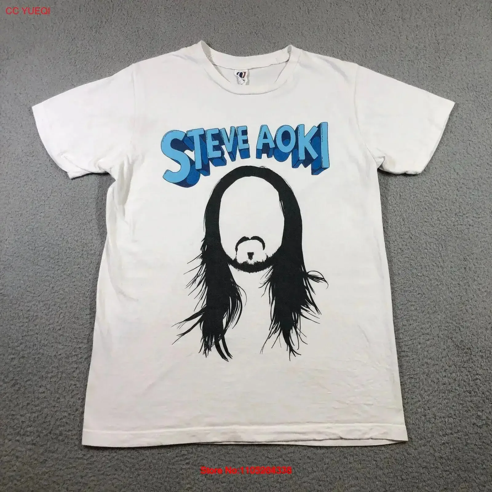 ستيف أوكي تي شيرت رجالي M أبيض DJ موسيقى عتيقة مغسولة قليلاً مصمم أزياء الملابس الناعمة أوم متعددة الاستخدامات للجنسين