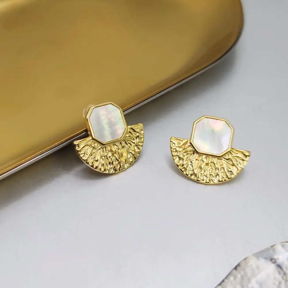 HESHI Fan-shaped Textured Shell Stone 2023 New Collection Summer Fashion Classical Banquet Gathering Gift Earrings for Women Men