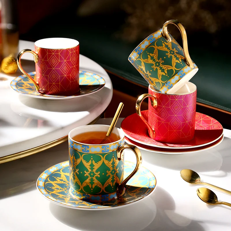 European Bone China Coffee Cup Saucer Set Home Luxury Ceramic Coffee Mug Exquisite English Green Tracing Golden Edge Tea Cup