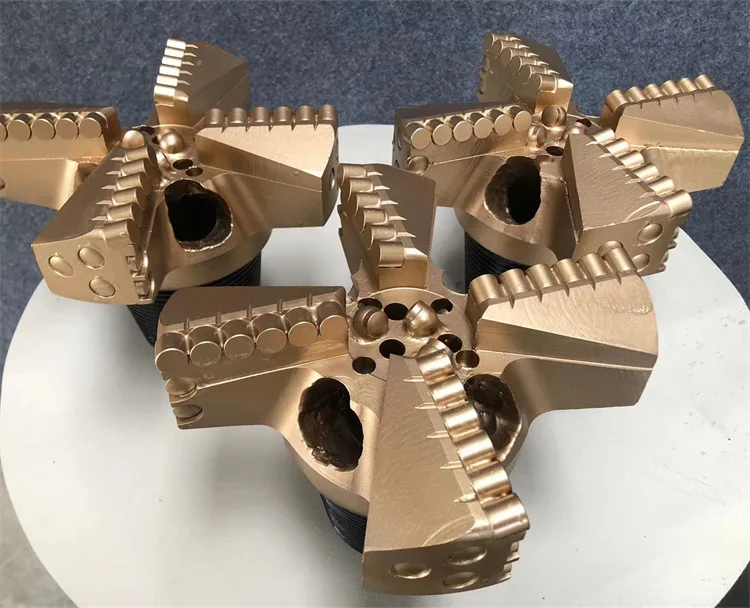 

High quality 4 Wings Non Core Diamond PDC Bit / PDC Drag Bits For Water Well Drilling