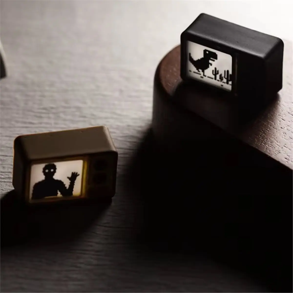 (A26M) Cube Escape the Lake Tv Creatives Lichtdurchlässige mechanische Tastatur, personalisierte Tastenkappen aus Harzmaterial, lustige Geschenke B