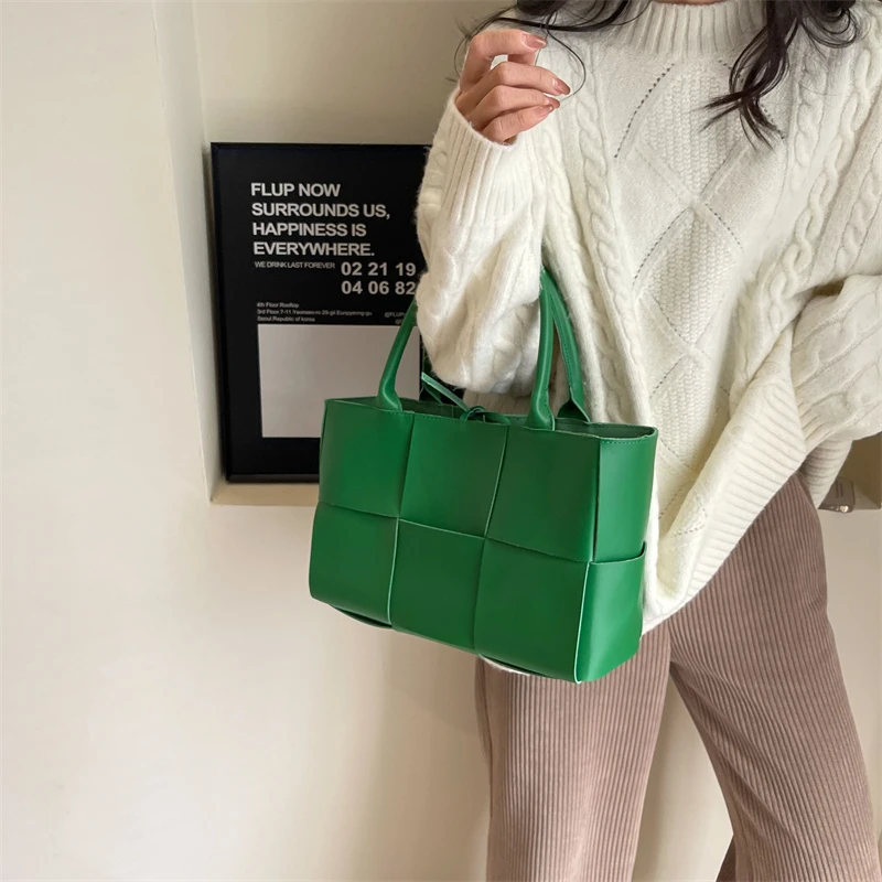 حقيبة يد BBK8804 للنساء، سعة كبيرة، طراز جديد لخريف 2025، حقيبة كتف كاجوال، حقيبة يد، حقيبة ركاب، حقيبة منسوجة تحت الإبط