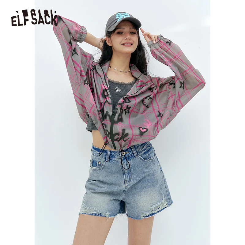 ELFSACK 2025 Summer New Arrivals Hairy Light Colored Denim Casual Shorts For Women