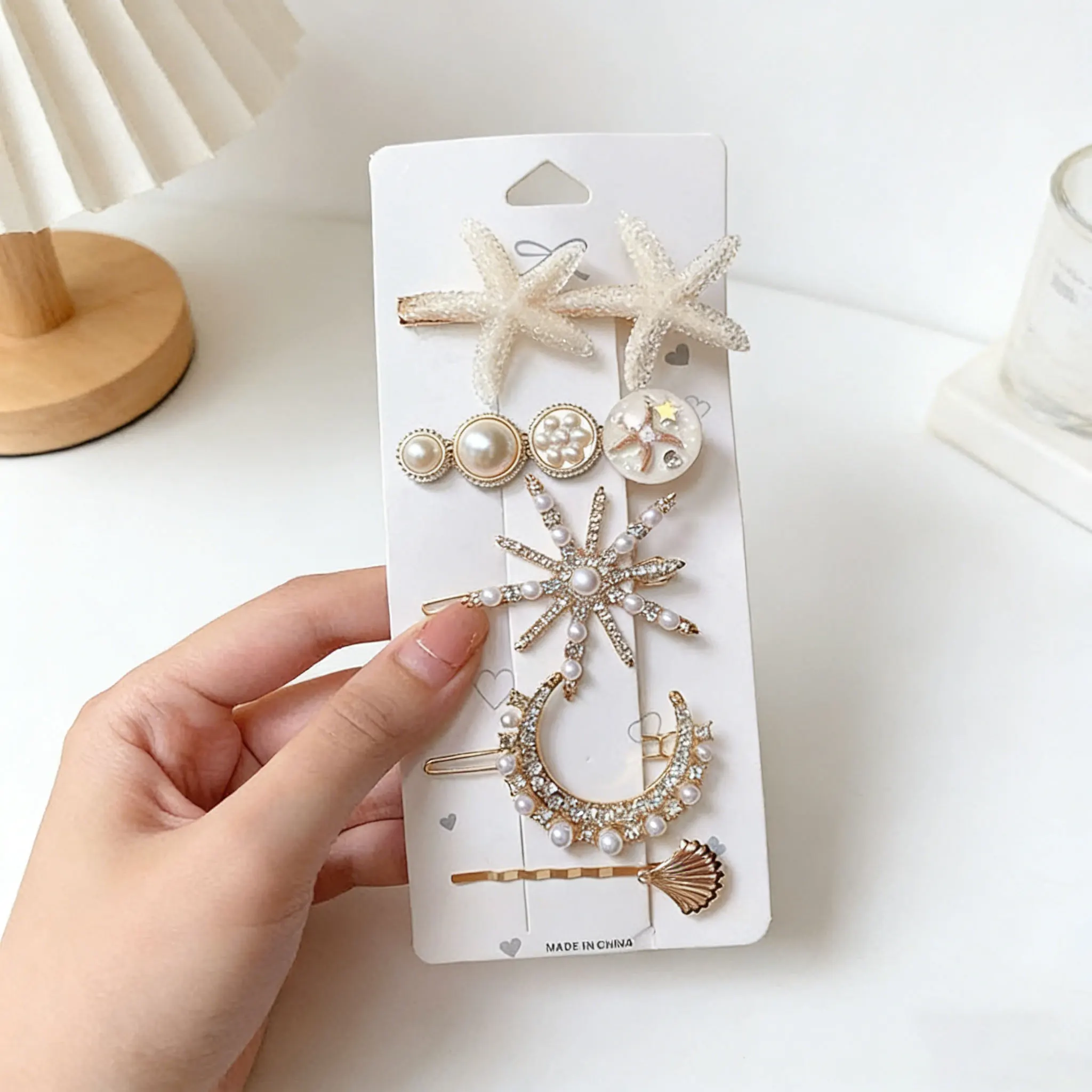 

Premium Korean Style Pearl Bow Hair Clips Elegant Chic INS Trendy Side Bangs Alligator Clips Claw Clips Women Fashion Hair Acces