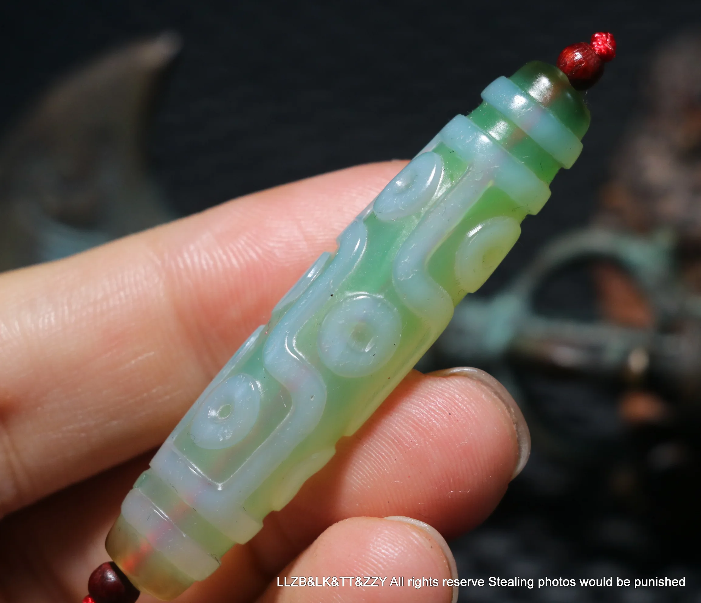 

Magic Power Tibetan Old Agate Light Green 9 Eyed Kingdom Sculptural dZi Bead Pendant UPD03 LKbrother Talisman Treasure