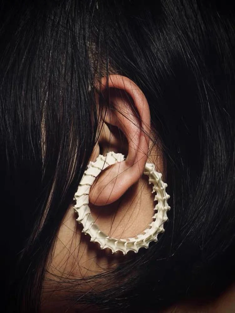 الاحتفال مأدبة ثعبان العمود الفقري الأذن العظام كليب الشرير سبائك النحاس شعبية المجوهرات هدية للرجال والنساء #4