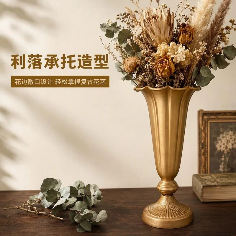 Classical goblet flower vessel, European vintage metal vase, high-end ornament, wedding table decoration flower pot