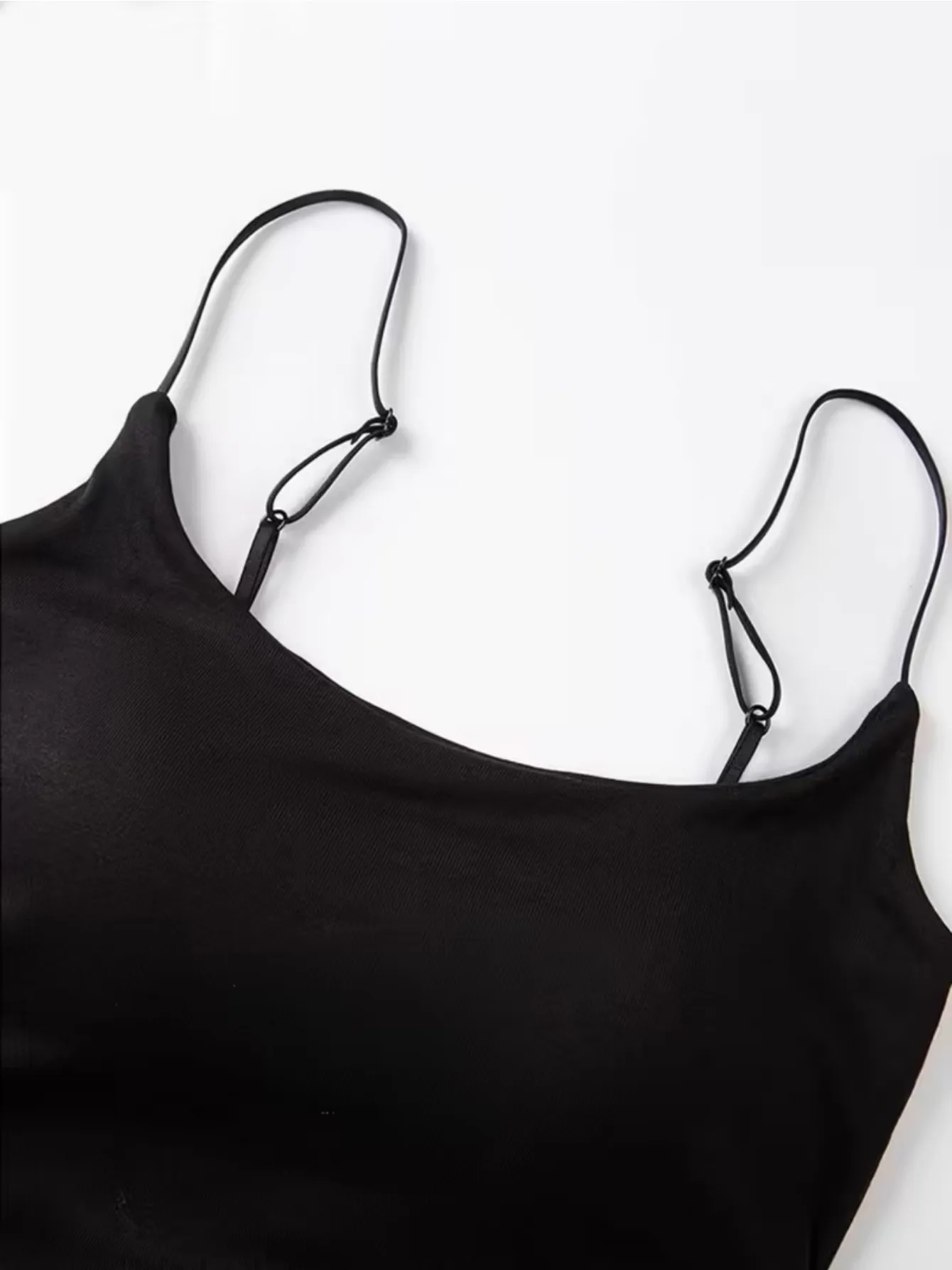 3 Pack Women Seamless Camisoles Summer Must-Have, Invisible No Embarrassment Layering Shirts for All Sheer Tops, Breathable Swea