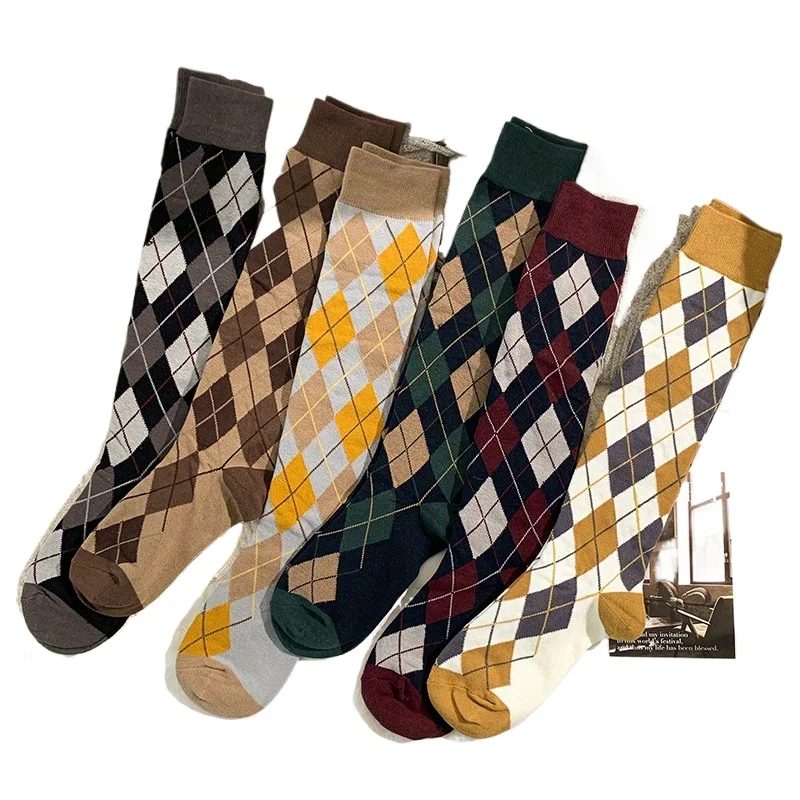 

1 пара женских гольфов в британском студенческом стиле с ромбовидной сеткой, модные и универсальные для улицы