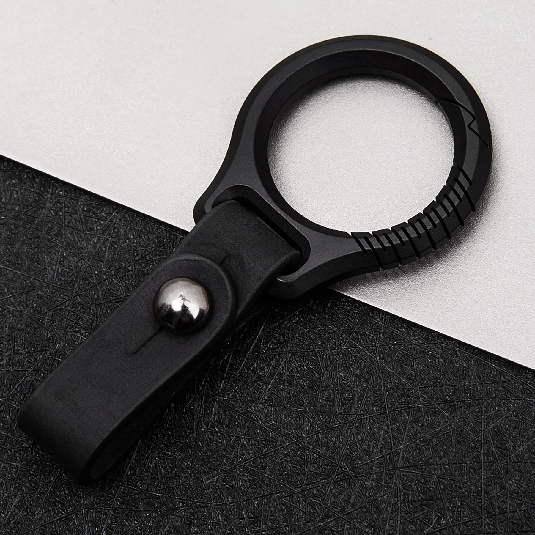 Black CNC  TC4 Ti Circle round keychain Solid titanium snap Lock quick release Carabiner Key ring car key EDC FOB DIY