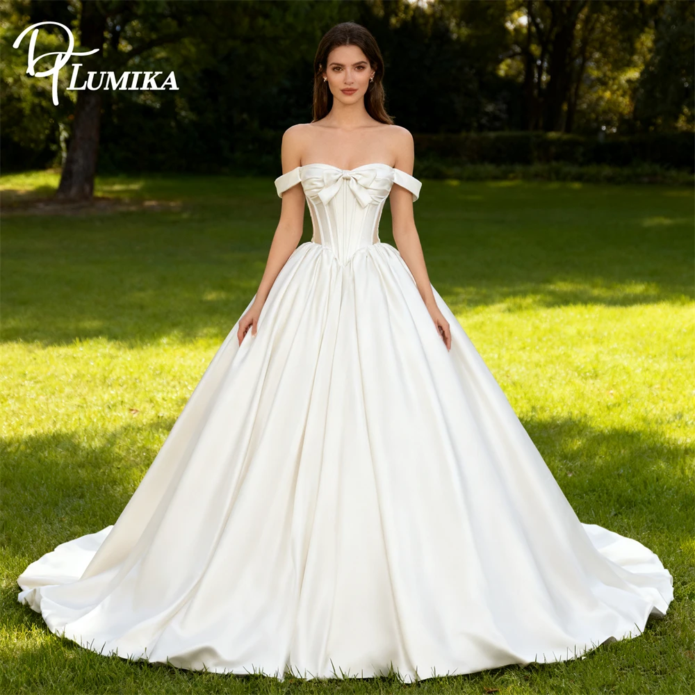 

DTLumika Sweet Satin A-Line Wedding Dress Corset Cut Out Waist Long Bridal Gown, Bow Decoration Court Train Bride Dresses
