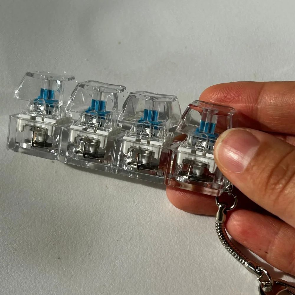 Relaxing 3/4 Keys Finger Keyboard Key Button Keycap Decompression Toy Stress Relief Pass The Time Pinch Toy Adult