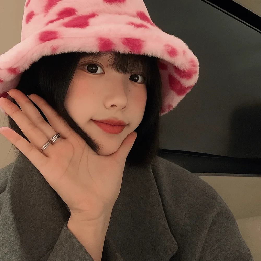 

Casual Faux Fur Fisherman Hat Thicken Warm Love Heart Bucket Hat Wide Brim Fluffy Winter Hat Girl