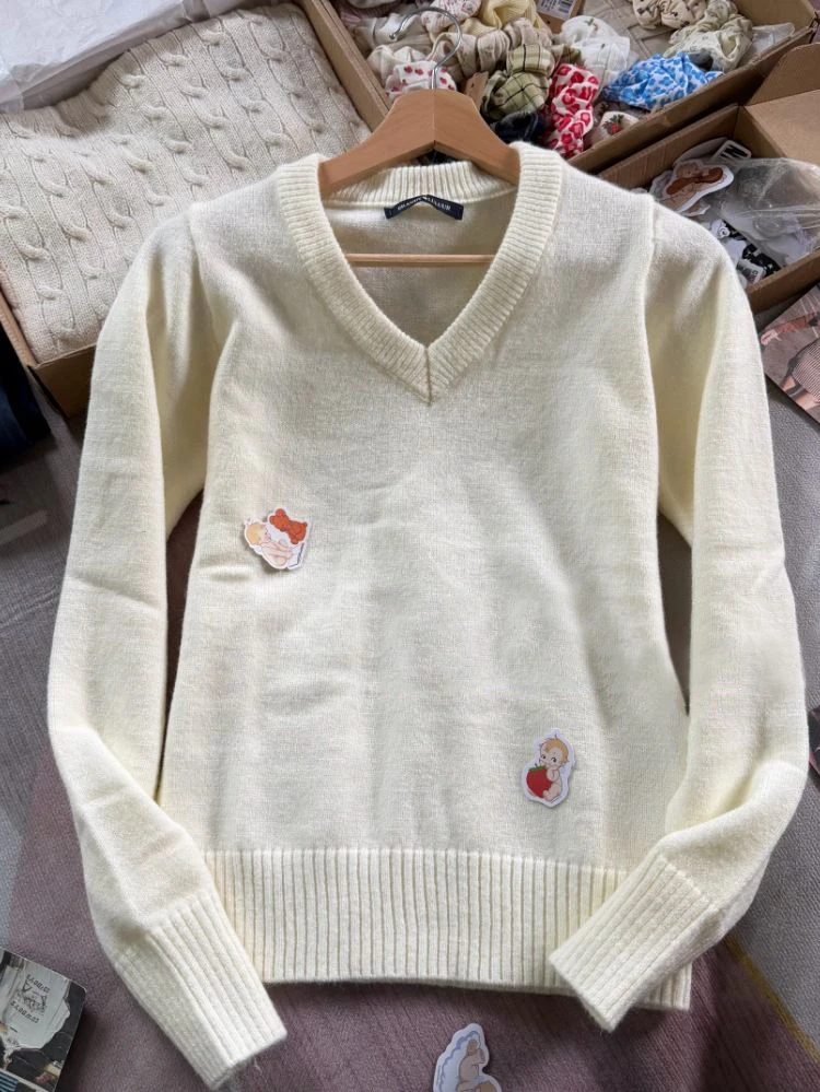 Bege camisola de malha feminina outono inverno com decote em v manga longa pulôver de algodão topos feminino sólido simples doce jumper 2025 novo