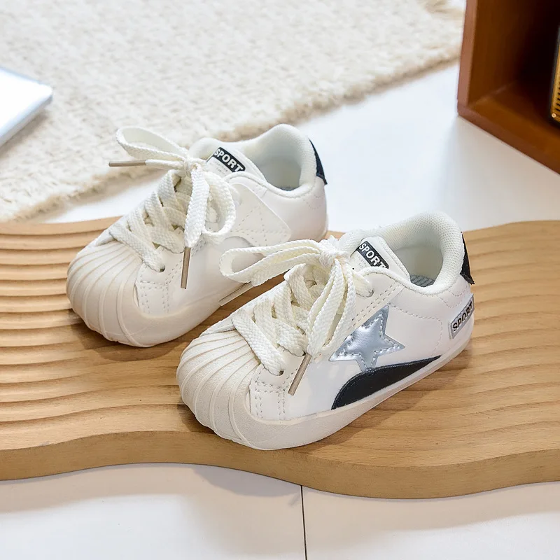 Childrens Baby Sneakers Leather Boys Girls Kids Shoes Four Seasons Models Solid Color Versatile Non-slip Small Kid Single Shoes