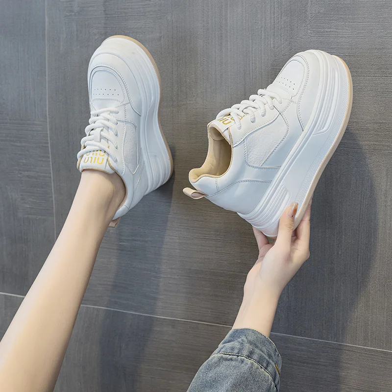 Casual shoes 2025 early spring new style sponge cake thick soled board shoes versatile casual shoes for women's fashion