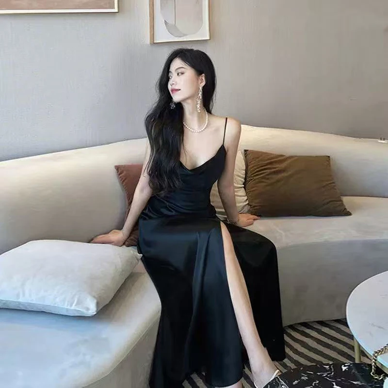 Abito camis con spacco nero Abito estivo da donna sexy senza schienale con spalline Abito longuette Y2K Elegante raso senza maniche Abiti da notte per feste