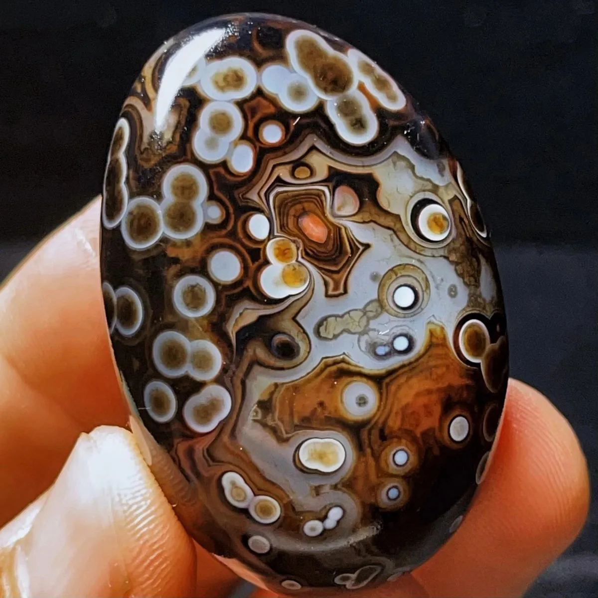 Vibrant Color Desert Stone Banded Agate, Tumbled Polished Stone, Birthday Gift, Natural Stone, Crystal Collection, Table Display