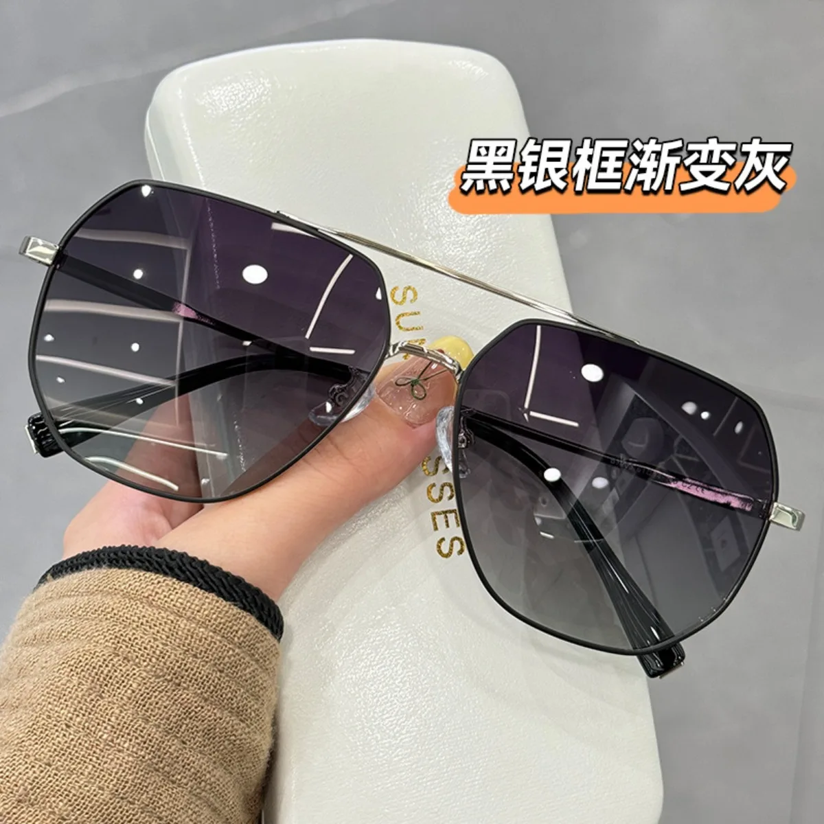 Mens Oversized Square Aviator Sunglasses Gradient Lens UV Protection Fashion Shades for Driving Outdoor