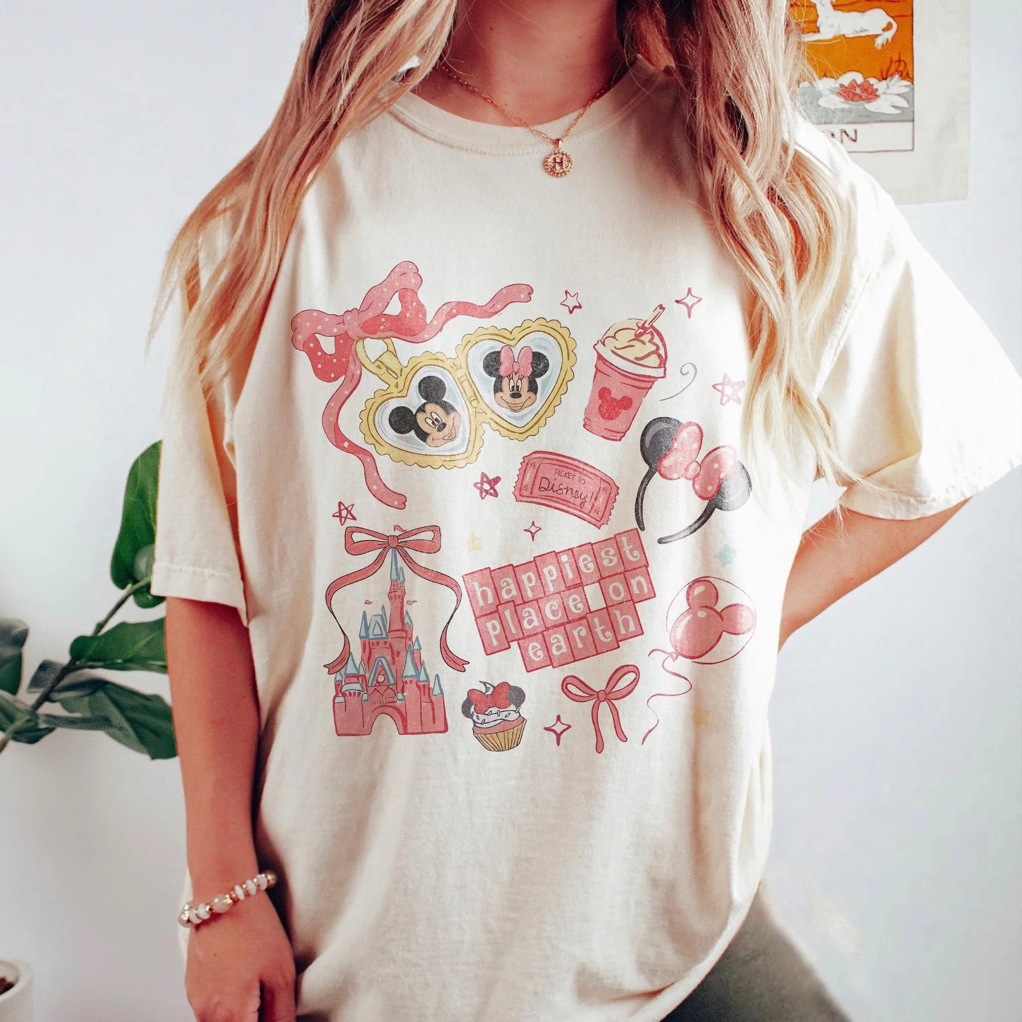 

2026 Новая высококачественная рубашка с замком в форме сердца Диснея, женская футболка с милым бантом и короткими рукавами, повседневная и удобная рубашка для пар