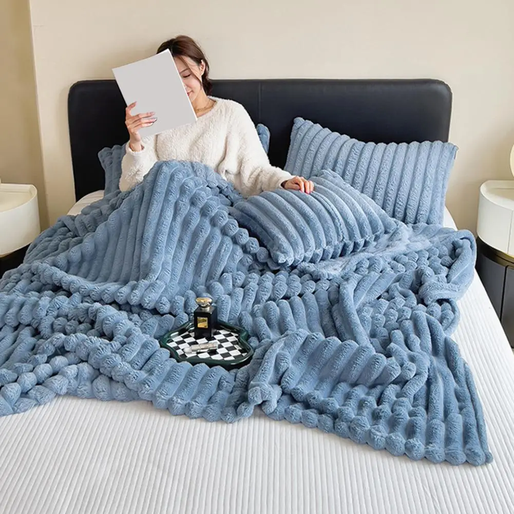 

Flannel Blanket Thickened Faux Rabbit Plush Bubble Texture Solid Color Office Home Bed Sofa Travel Cozy Warm Winter Blanket