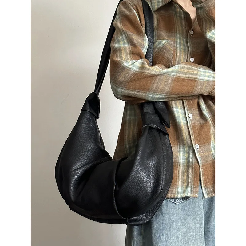 Minimalist Textured Solid Color Dumpling Shoulder Handbag For Women Elegant Crossbody PU Leather Hobo Bag For Daily Commuting