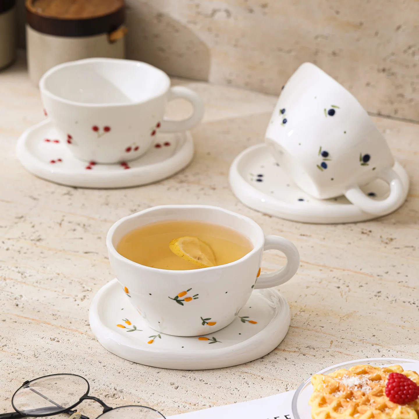 European-style relief small cuihua ceramic coffee cup and saucer set, household afternoon tea cup, breakfast cup, mug, drinking