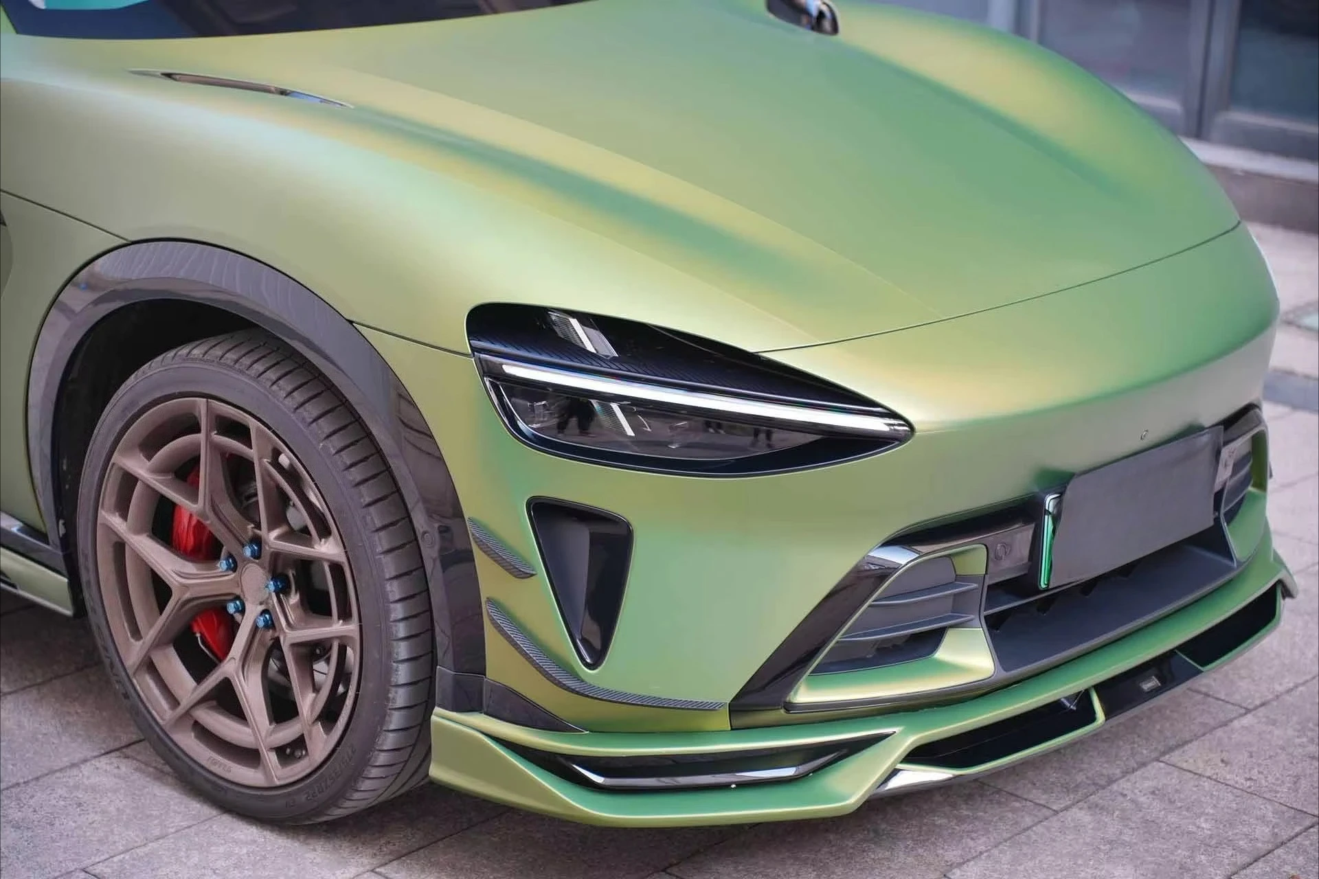 Runde Perfectly Adapts for Upgraded and Modified Boch Style High-quality ABS Body Kit Car Bumper Factory Direct Sales