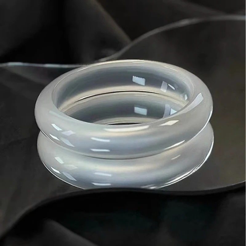 Natural Cold White Moonlight Agate Bracelet, Fashionable and Versatile