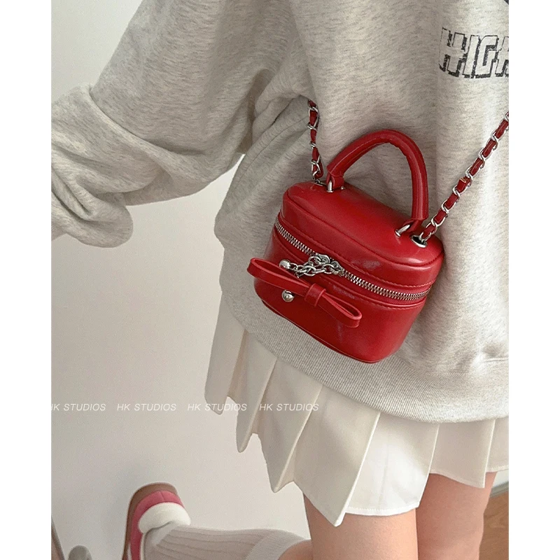 Elegant Bow Handbag Women New Mini Chain Versatile Crossbody Bag Lady Fashionable Lipstick Bag Red Glossy Surface Party Bag