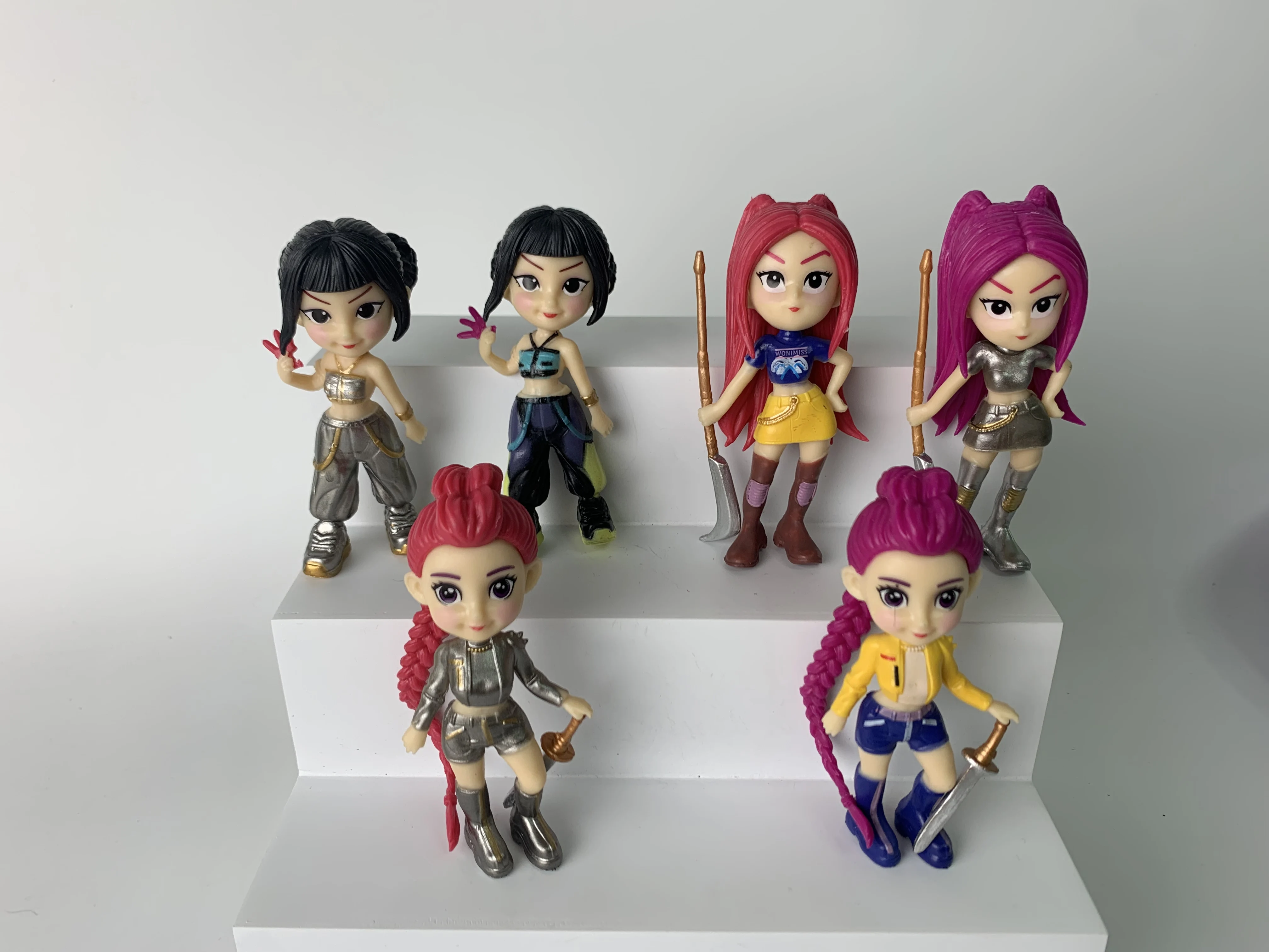 2026NEW Kpop Devil Hunter Rumi Zoe Mira anime polyvinyl chloride character collection desktop trinkets Childrens New Year gift image 6
