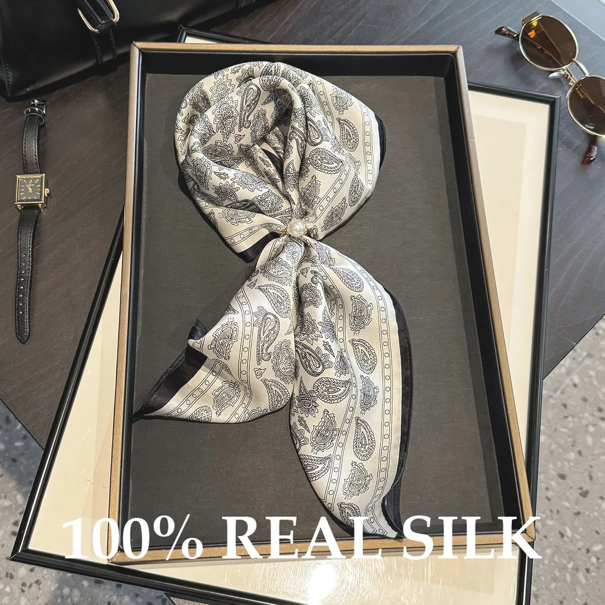 Noir blanc 100% véritable Foulard en soie femmes rétro châle enveloppement Paisley imprimé foulards carrés Foulard Bandana Hijab poignet Bufanda Echarpe
