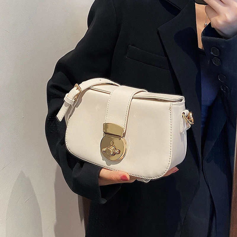 

Модная квадратная сумка в форме коробки для женщин, однотонная сумка через плечо из синтетической кожи, французская повседневная модная шикарная женская сумка