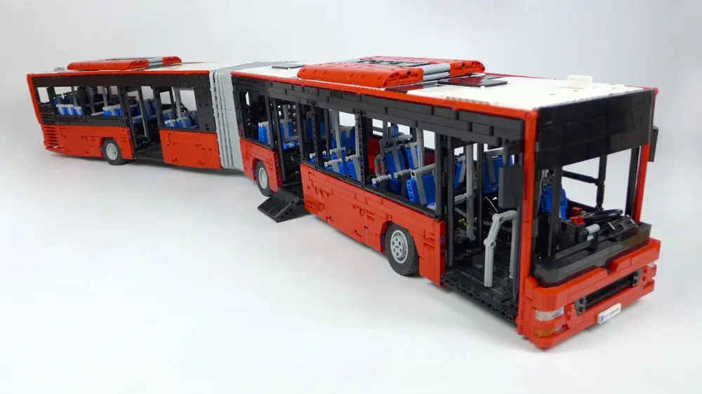 Small particle technology MOC Manshi City G articulated low floor extended bus remote control pneumatic assembly toy model