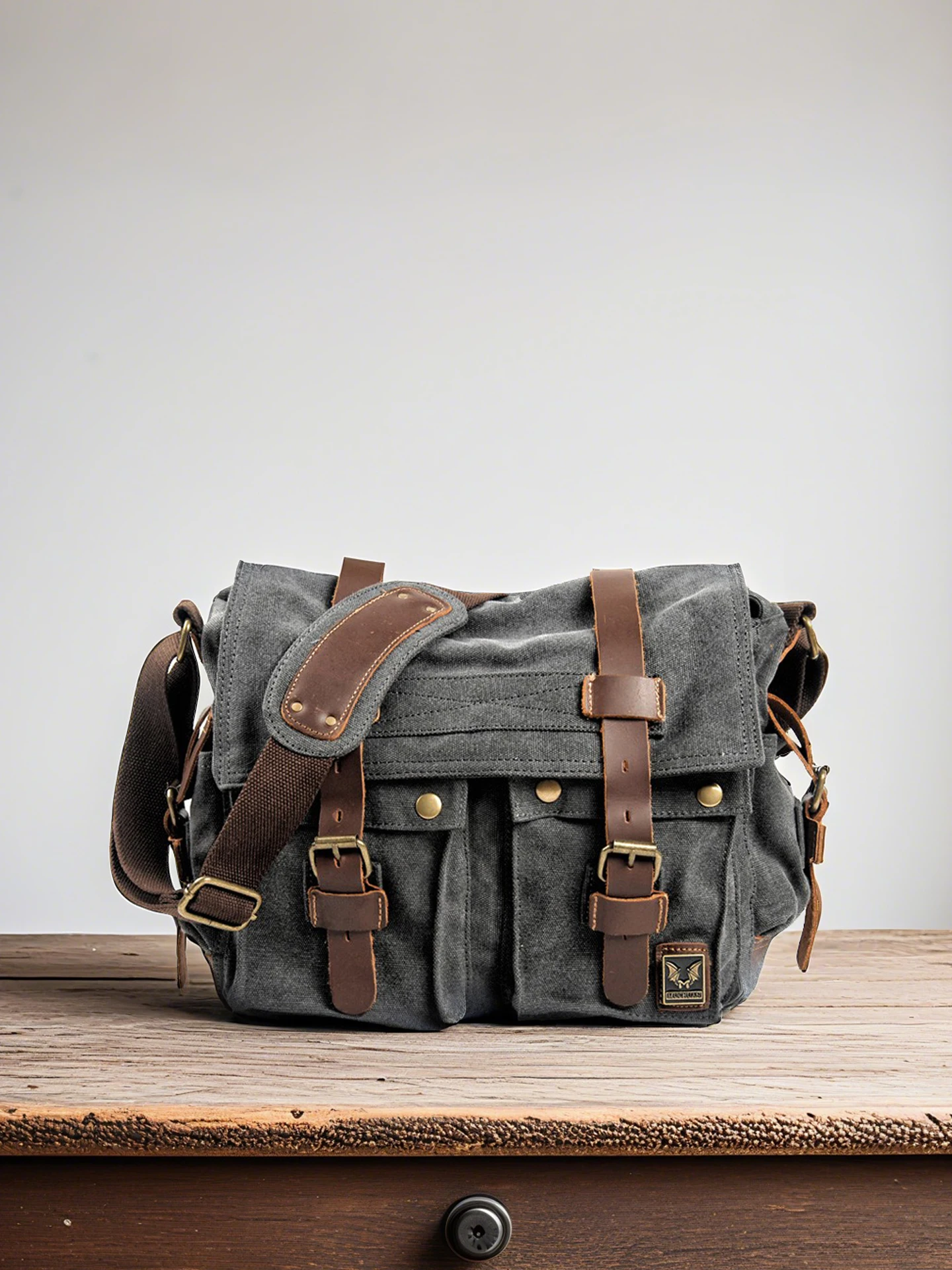 American Retro Canvas Slant Crossbody Bag Leisure Outdoor Men's Single Shoulder Bag Large Capacity Motorcycle Messenger Bag