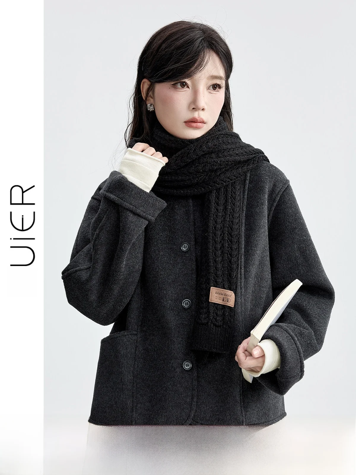 

Double-Sided Woolen Coat Women's Winter round Ne Loose ort Sle Versatile Faionable Innerwear Single Button Closure
