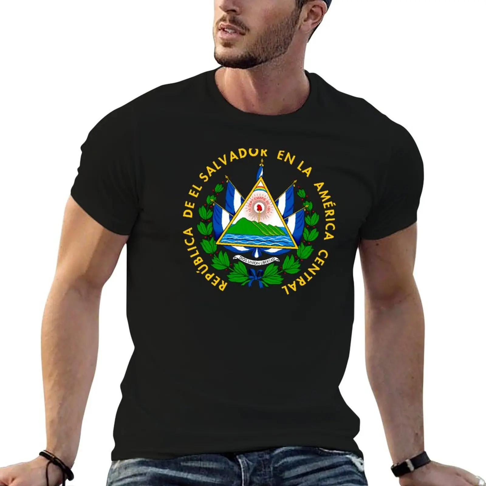 

El Salvador coat of arms T-Shirt man t shirts high quality luxury brand t shirt men 100% cotton luxury brand T-Shirt