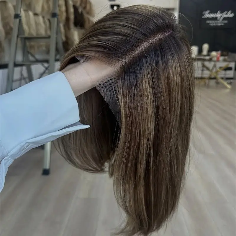 شعر مستعار قصير مستقيم بدون صمغ أومبير أشقر بني تسليط الضوء على شعر مستعار صناعي بدانتيل أمامي مقاوم للحرارة شعر مستعار عالي الكثافة يوميًا #1