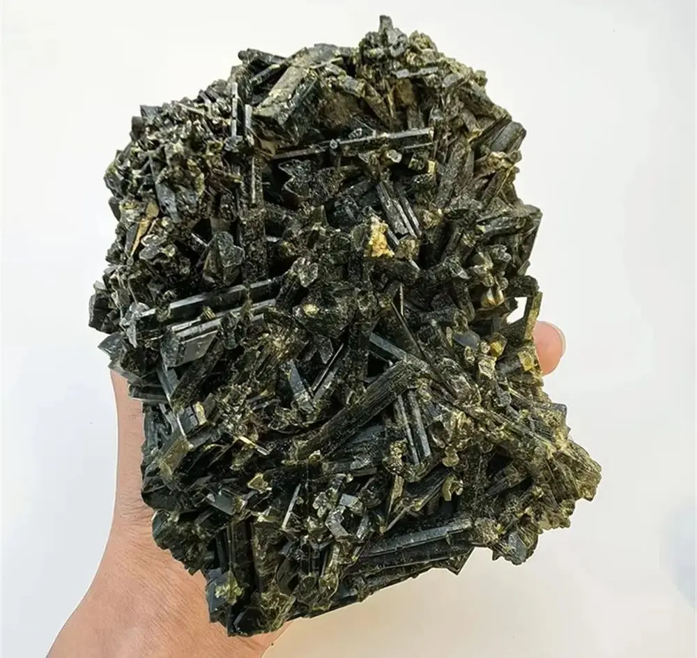 

Natural raw stone specimen of minerals epidote green tourmaline mineral specimen tourmaline ornaments for home decoration