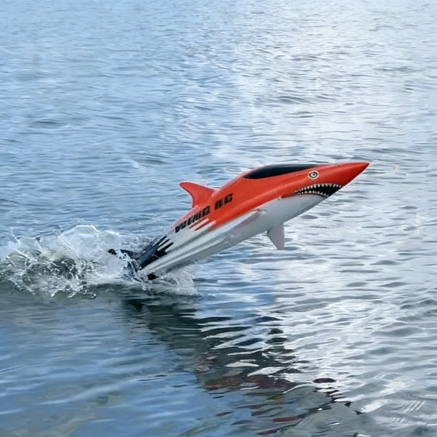 

RC Ships 77cm Vector Jet Propulsion Remote Control Shark Boat 3D Printed Forming RC Schiffe Model Kit Ship Toy