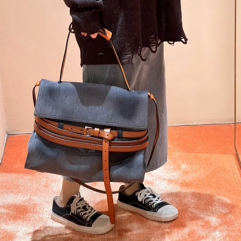 

Korean niche handbag women's new denim splicing belt buckle handbag high-quality commuting shoulder bag