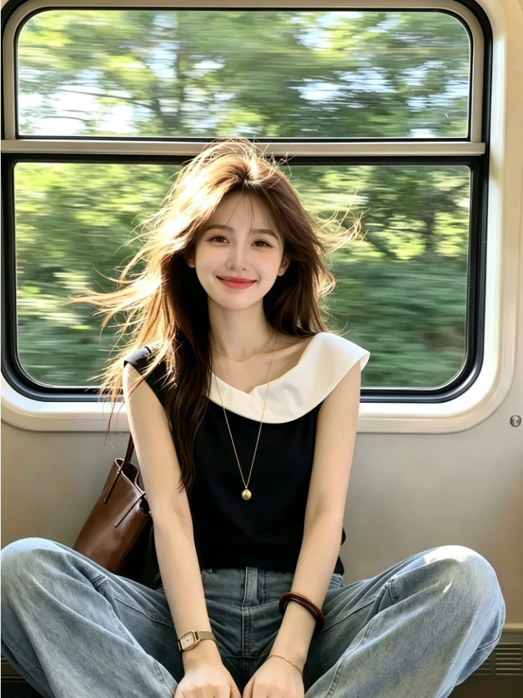

Summer New Style Unique Youngness Reduction Top Women's Sleeveless T-shirt Color Block Diagonal Shoulder Sweet And Spicy Girl