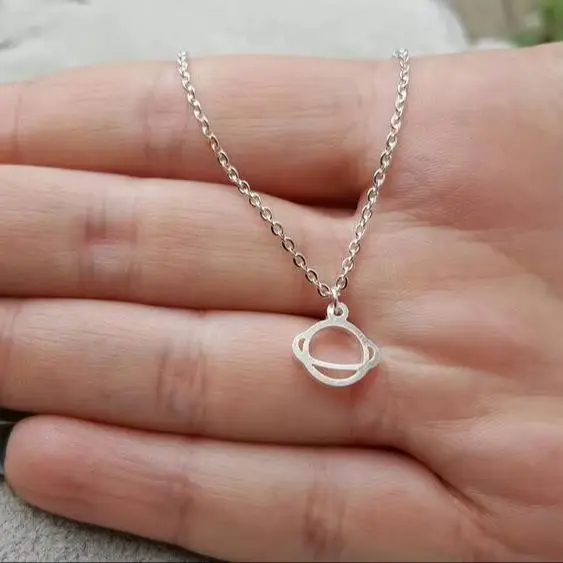 Oly2u Earth Saturn Planets Necklaces for Women Saturn Necklace Planet Pendant Saturn Pendant Astronomers Gifts Collier Femme