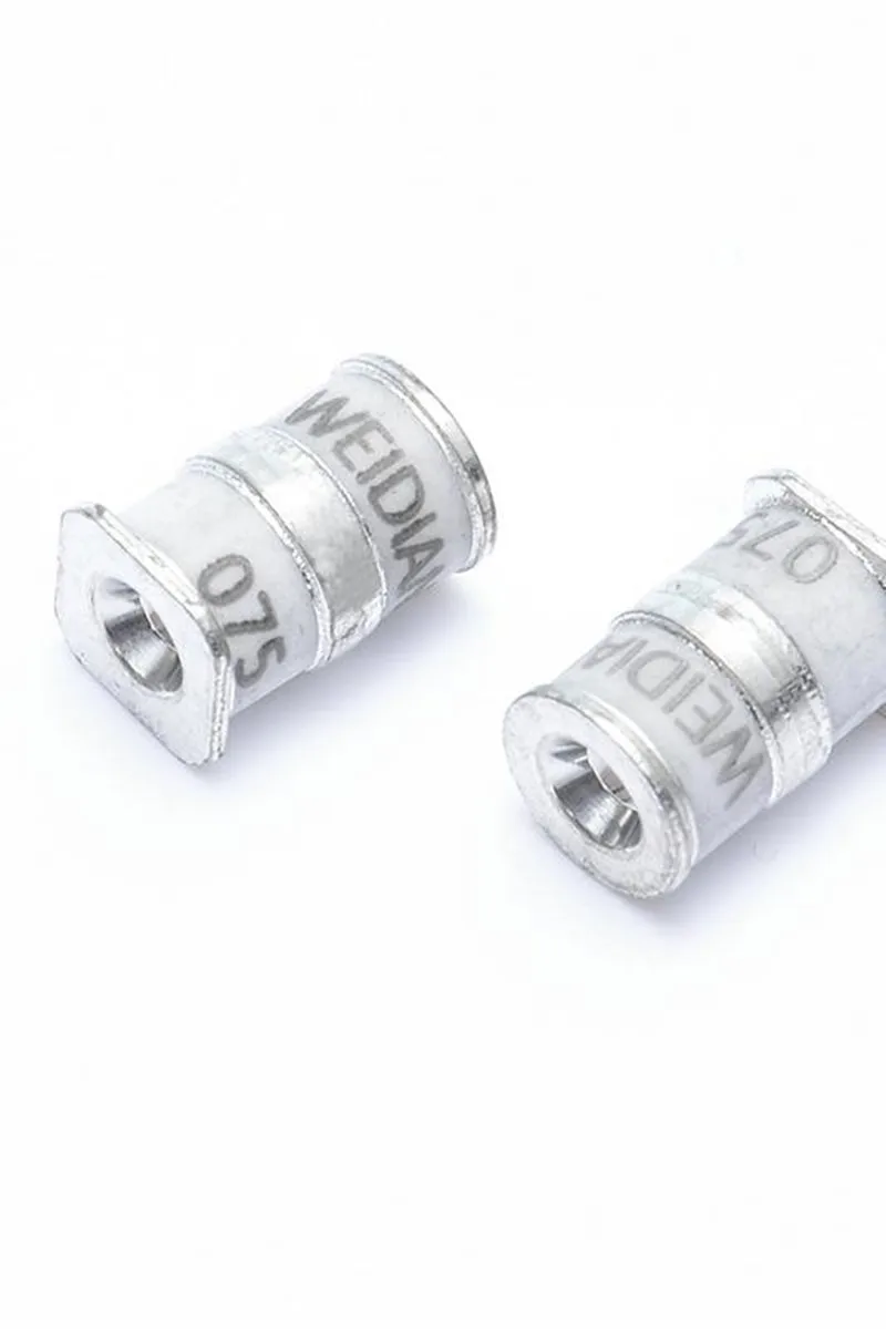 

Керамическая газоразрядная трубка SMD 3RL075M-5-SS 3SPC075F B3D075L-C 75 В 5*7,6