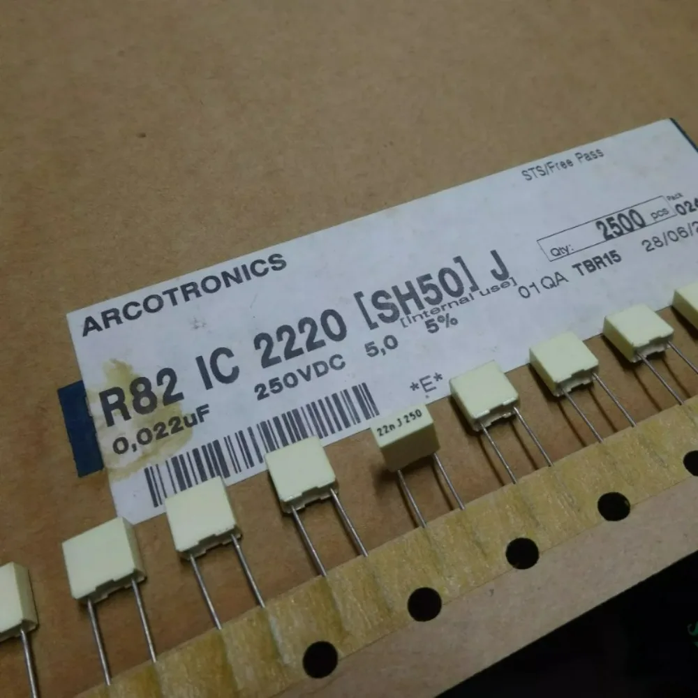 20pcs/lot AV R82 0.022uf 250V 22nf 223 Brand New 5mm Film Capacitor (Thickness: 3mm) R82IC2220[SH50]J