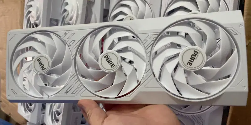 

Вентиляторы Frame Shell для видеокарты Sapphire RX7700 RX7800XT белого цвета