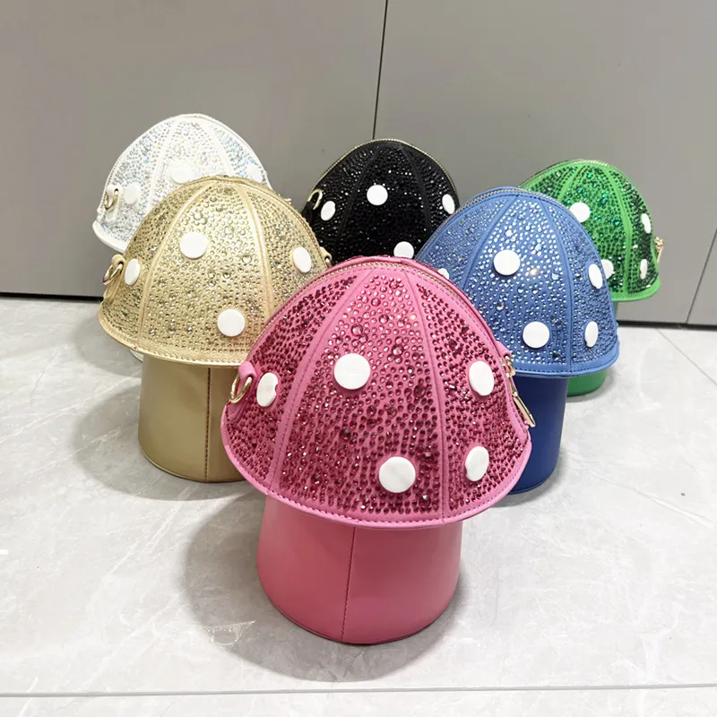 2025 مصمم الأزياء الفاخرة المرأة الفطر على شكل حجر الراين مخلب فام كريستال Crossbody حقيبة كتف مضحك Shiitake حقيبة يد #4